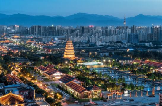 加快形成西部大开发新格局 扩大国内市场,构建双循环新发展格局